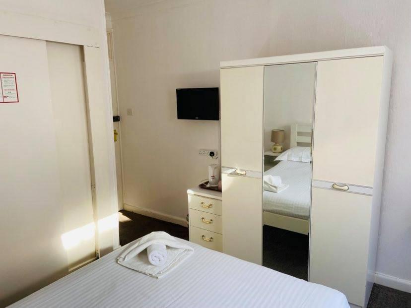 Seawold Guest House Сейнт Брелад Екстериор снимка