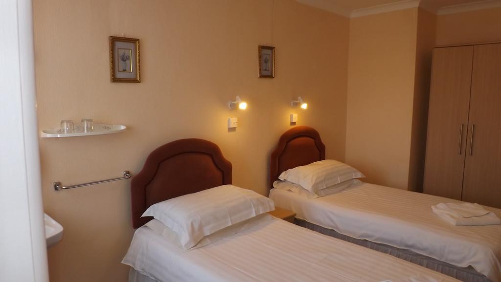 Seawold Guest House Сейнт Брелад Екстериор снимка