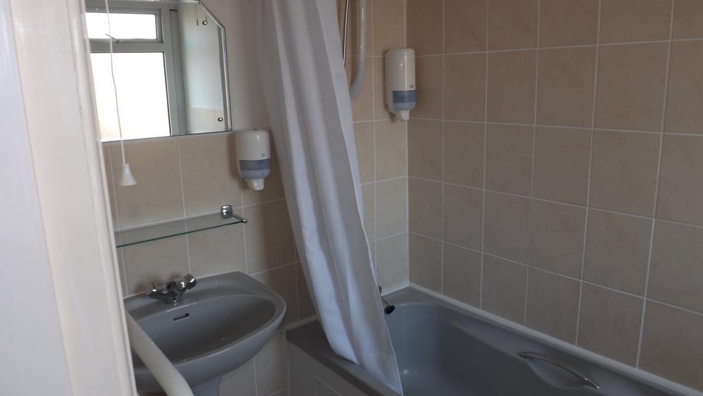Seawold Guest House Сейнт Брелад Екстериор снимка