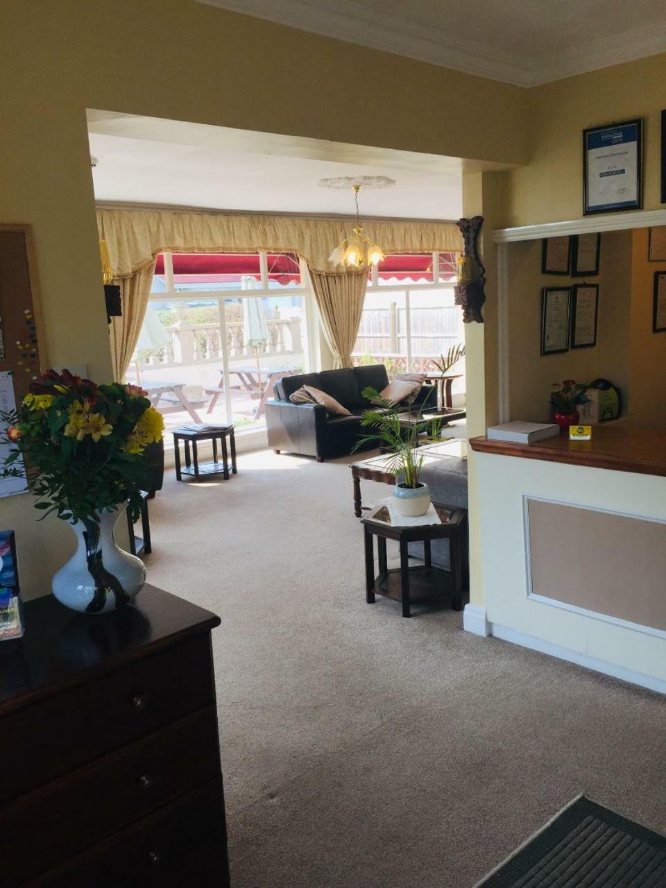 Seawold Guest House Сейнт Брелад Екстериор снимка